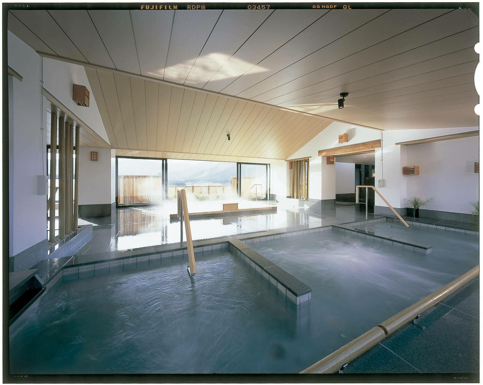 Hotel Harvest Hakone Koushien Bagian luar foto